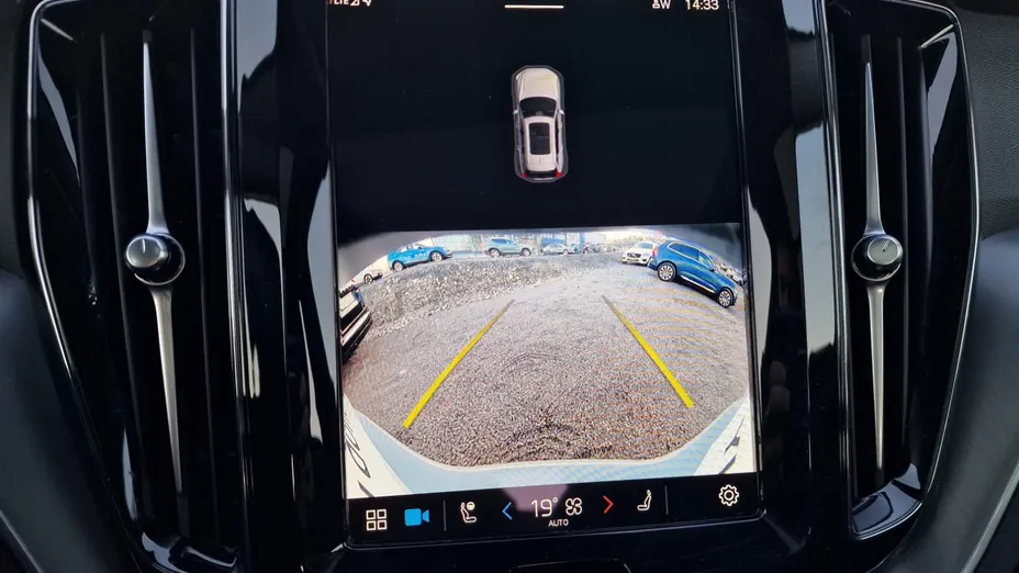 VOLVO XC60 XC60 T6 Plug-In Hybrid AWD Core aut