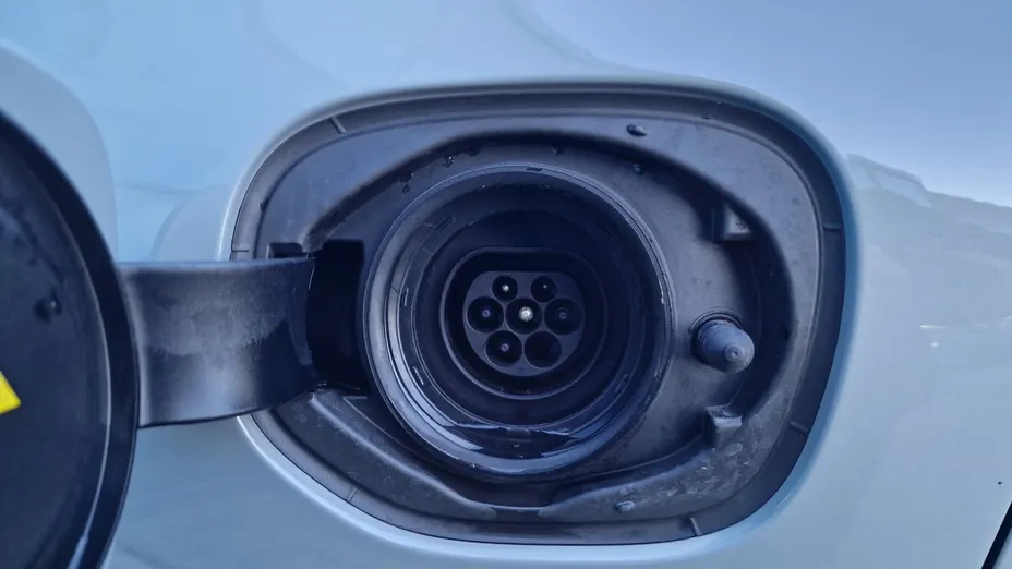 VOLVO XC60 XC60 T6 Plug-In Hybrid AWD Core aut