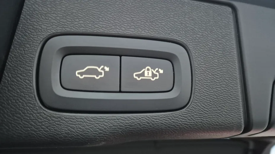 VOLVO XC60 XC60 T6 AWD Plug-In Hybrid Inscription Expression aut