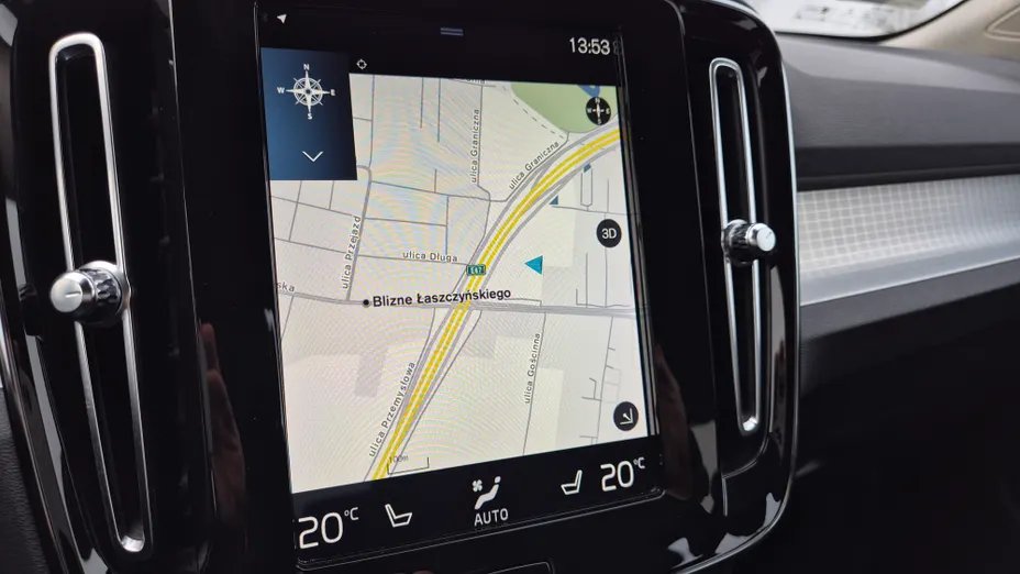 VOLVO XC40 XC40 T3 Momentum Pro aut