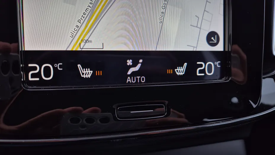 VOLVO XC40 XC40 T3 Momentum Pro aut