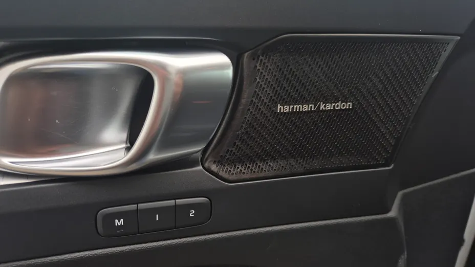 VOLVO XC40 XC40 T3 Momentum Pro aut