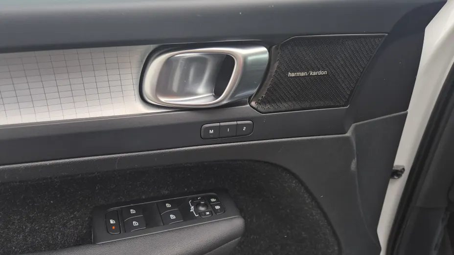 VOLVO XC40 XC40 T3 Momentum Pro aut