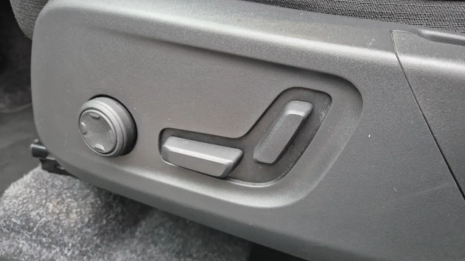 VOLVO XC40 XC40 T3 Momentum Pro aut