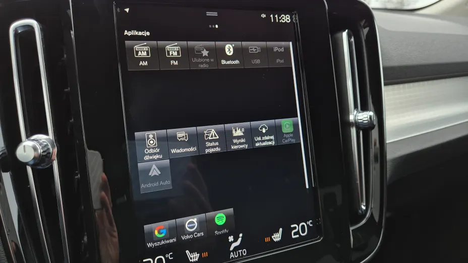 VOLVO XC40 XC40 T3 Momentum Pro aut