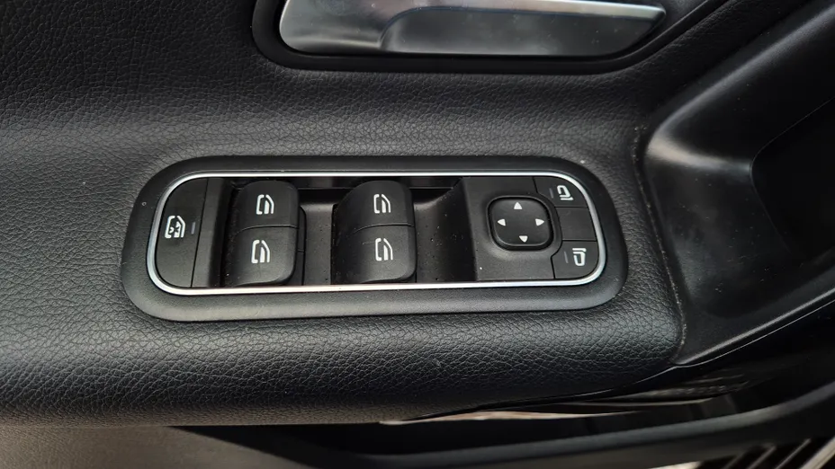 MERCEDES-BENZ A Klasa A 200 Style 7G-DCT