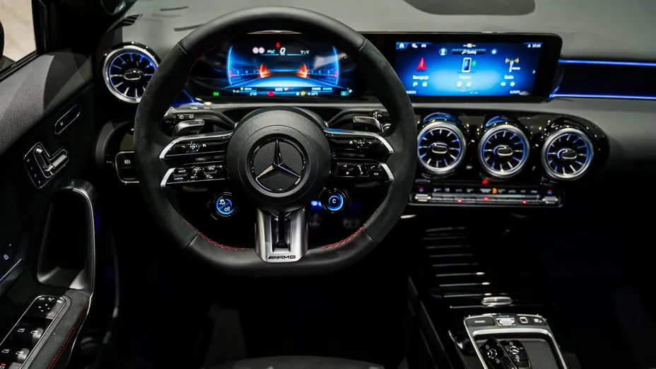 MERCEDES-BENZ A Klasa A 35 AMG 4-Matic 8G-DCT Nowy