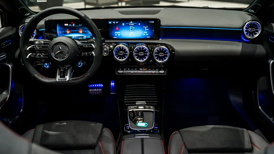 MERCEDES-BENZ A Klasa A 35 AMG 4-Matic 8G-DCT Nowy