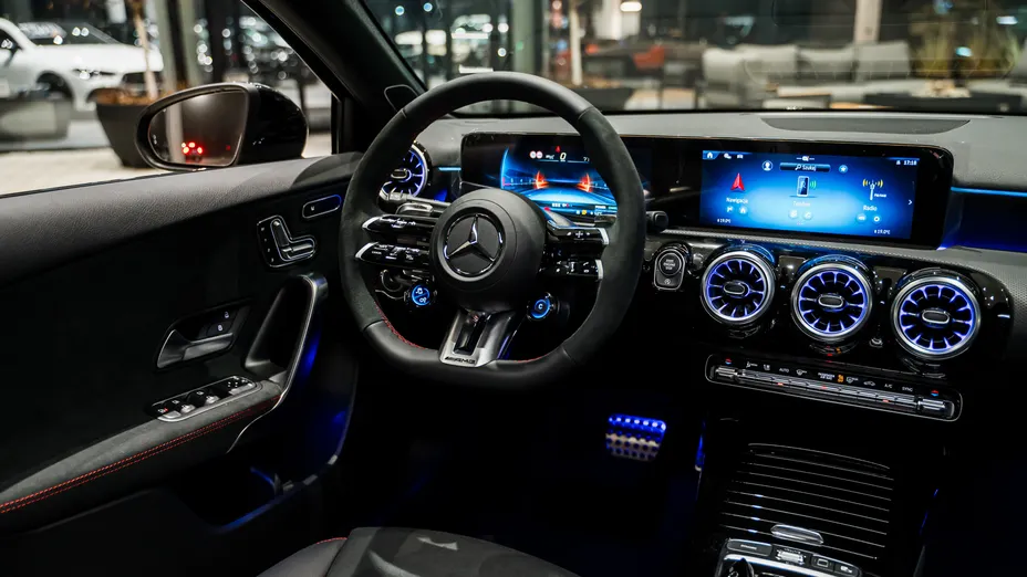 MERCEDES-BENZ A Klasa A 35 AMG 4-Matic 8G-DCT Nowy