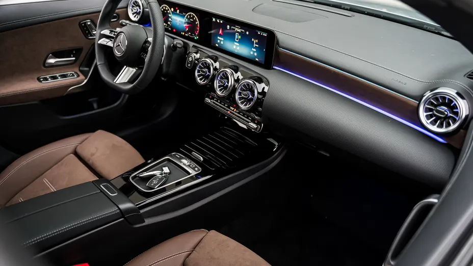 MERCEDES-BENZ CLA CLA 200 mHEV AMG Line 7G-DCT Nowy