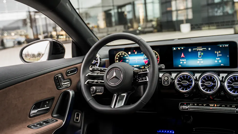 MERCEDES-BENZ CLA CLA 200 mHEV AMG Line 7G-DCT Nowy