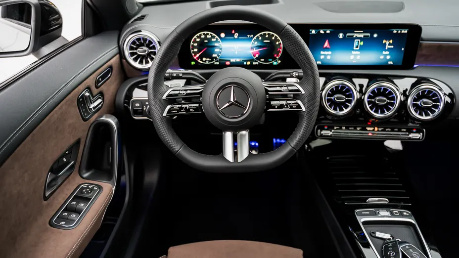 MERCEDES-BENZ CLA CLA 200 mHEV AMG Line 7G-DCT Nowy