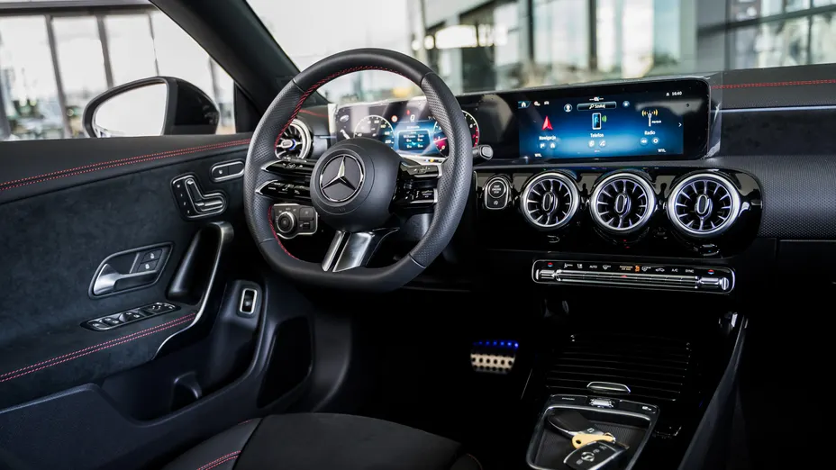 MERCEDES-BENZ CLA CLA 200 AMG Line 7G-DCT Nowy