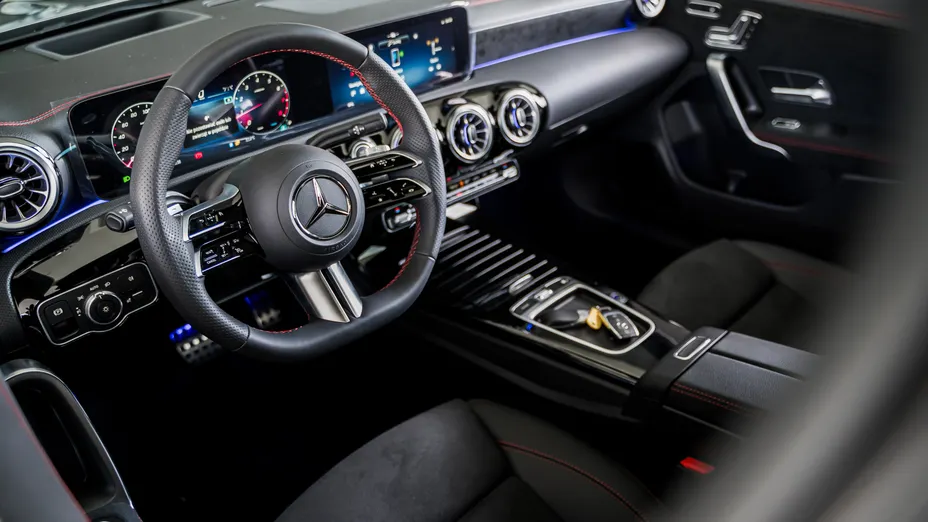 MERCEDES-BENZ CLA CLA 200 AMG Line 7G-DCT Nowy