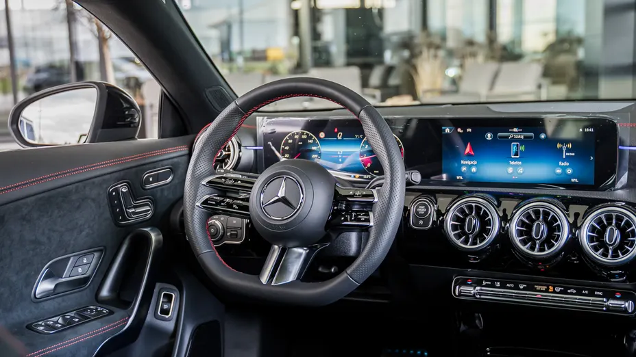 MERCEDES-BENZ CLA CLA 200 AMG Line 7G-DCT Nowy