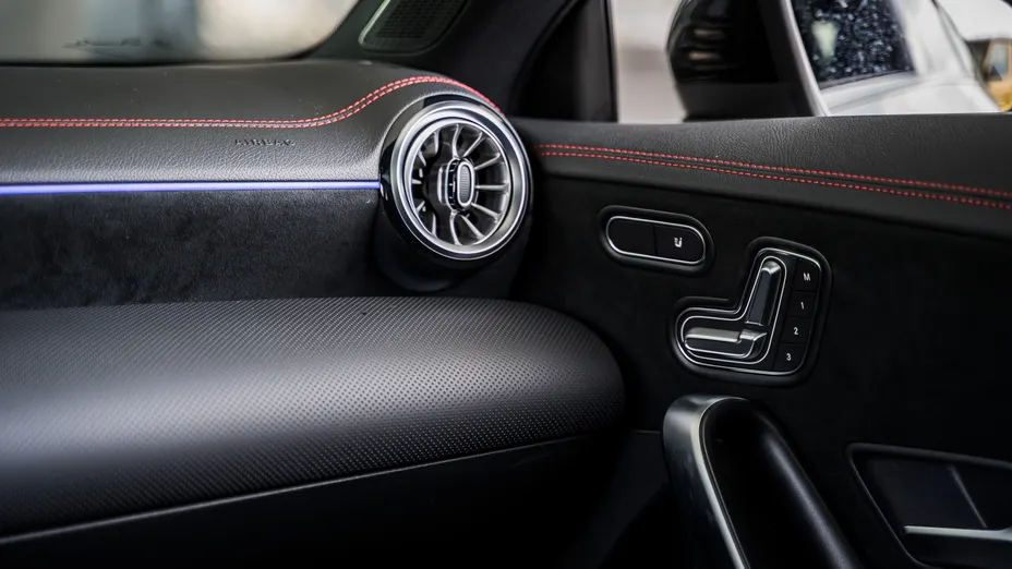 MERCEDES-BENZ CLA CLA 200 AMG Line 7G-DCT Nowy