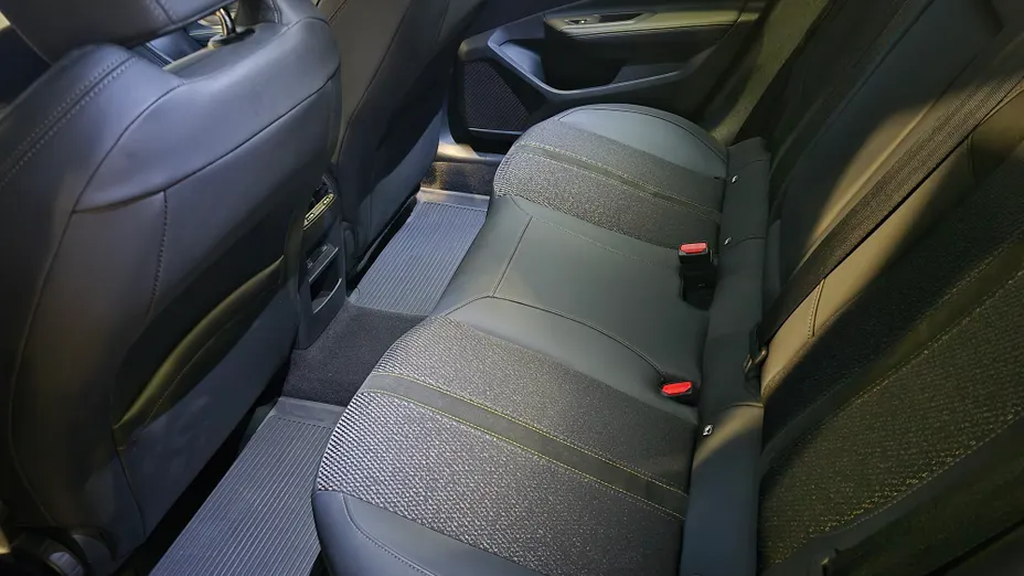 PEUGEOT 408 408 1.2 PureTech mHEV GT S&S e-DSC6