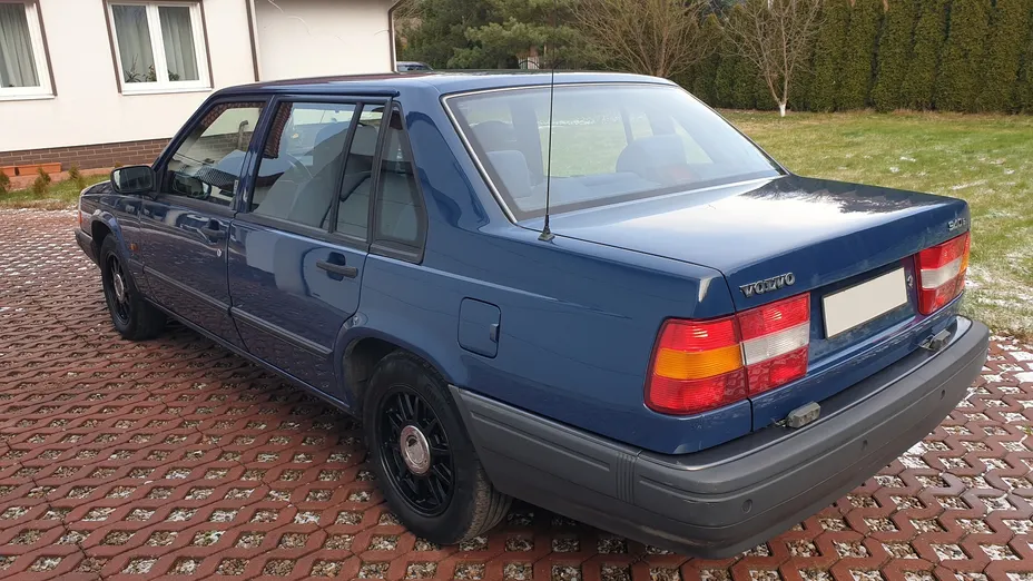 VOLVO 940 940 2.3 GLE Aut.