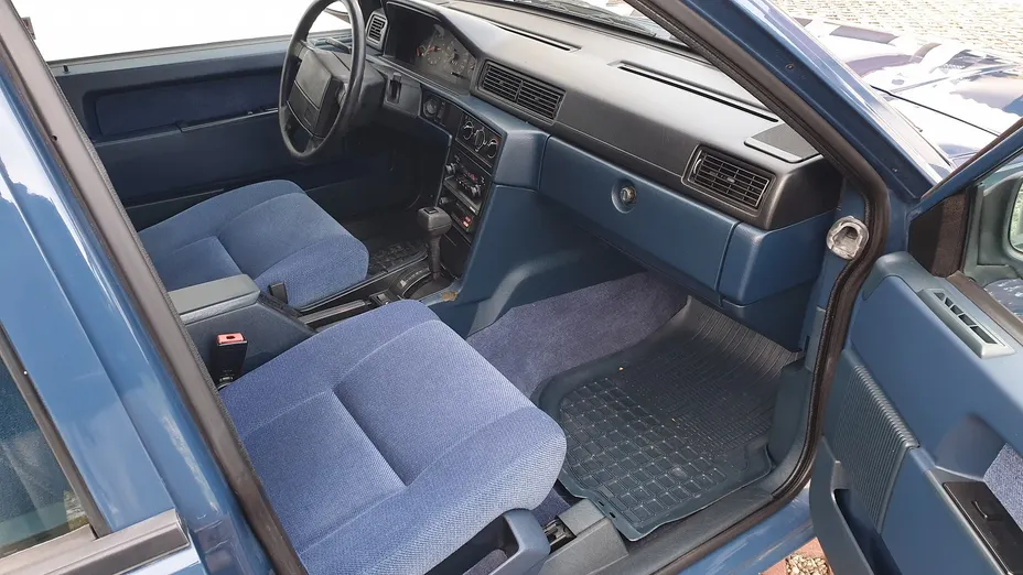 VOLVO 940 940 2.3 GLE Aut.