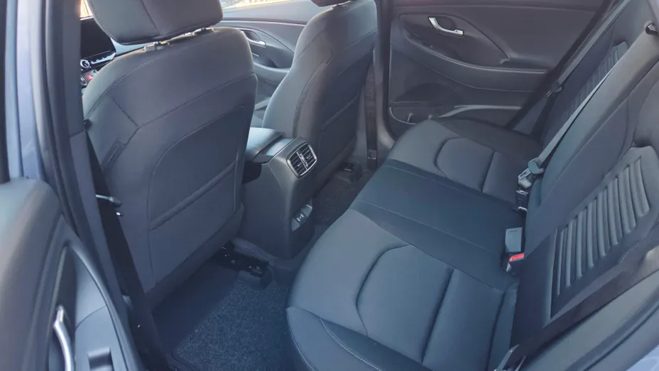 HYUNDAI i30 i30 1.0 T-GDI Smart