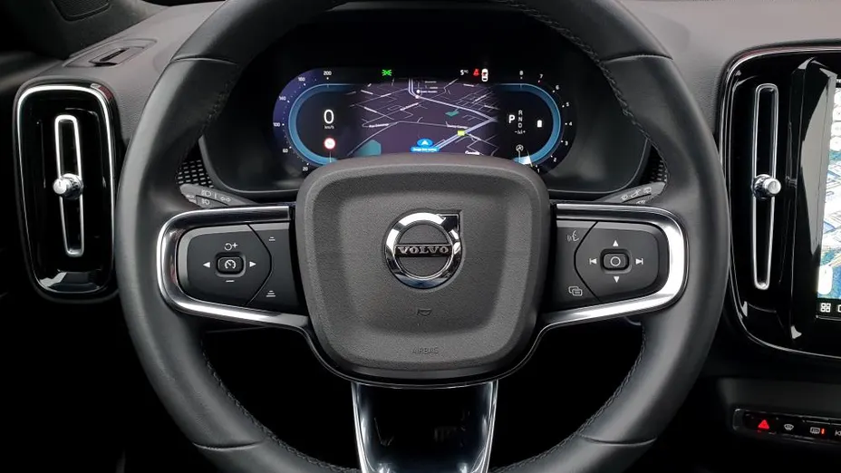 VOLVO XC40 XC40 B4 AWD Plus Dark aut