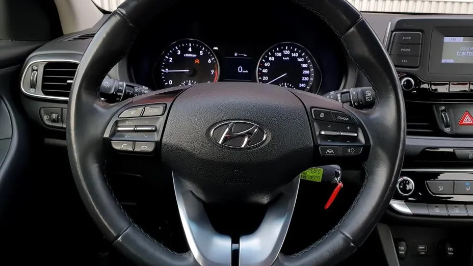 HYUNDAI i30 i30 1.5 DPI Modern