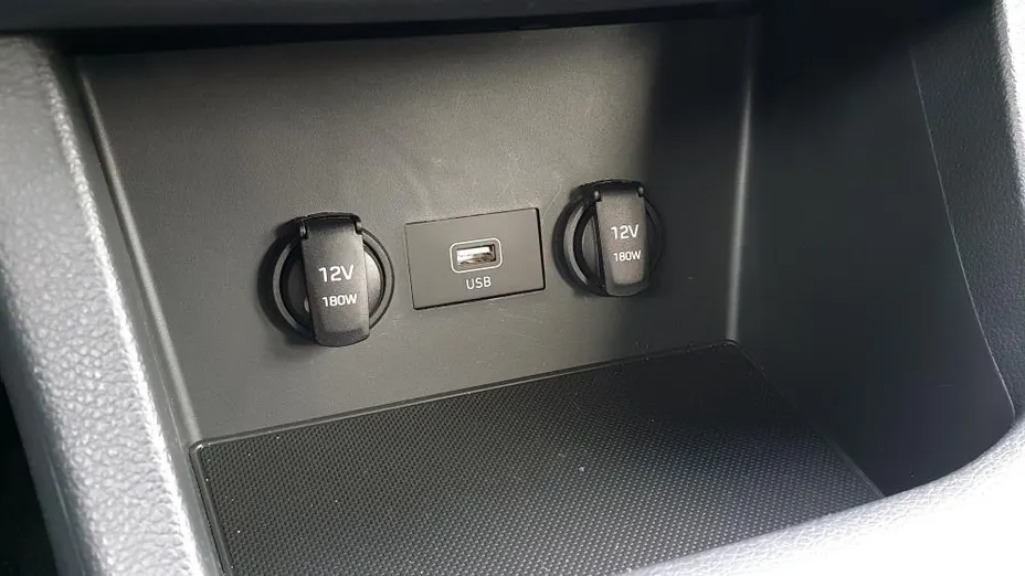 HYUNDAI i30 i30 1.5 DPI Modern