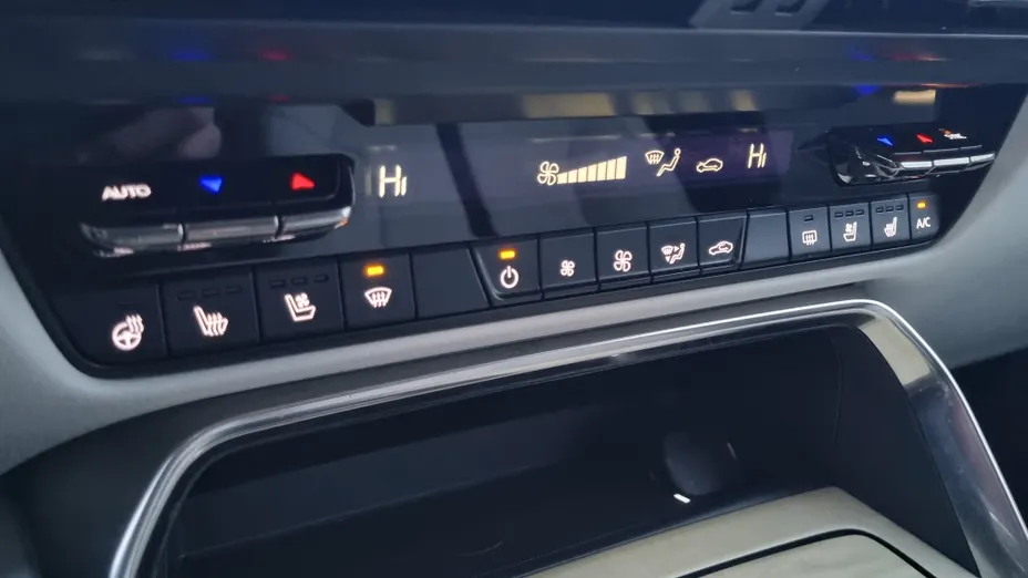 MAZDA CX-60 CX-60 2.5 PHEV Takumi AWD aut