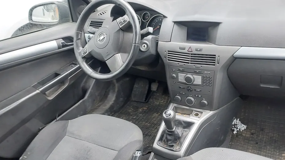 OPEL Astra Astra III GTC 1.9 CDTI