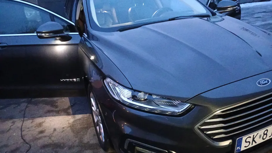 FORD Mondeo Mondeo 2.0 Hybrid Titanium