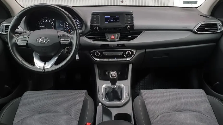 HYUNDAI i30 i30 1.5 DPI Classic +