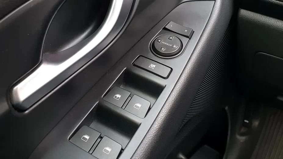 HYUNDAI i30 i30 1.5 DPI Classic +