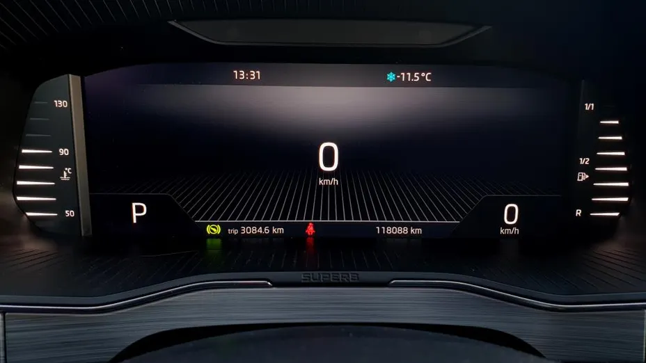 SKODA Superb Superb 2.0 TSI Ambition DSG