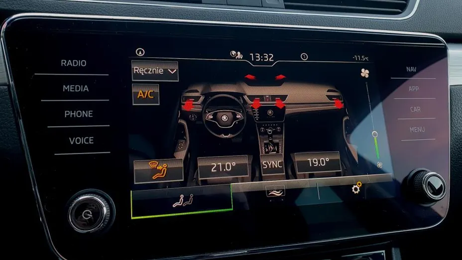 SKODA Superb Superb 2.0 TSI Ambition DSG