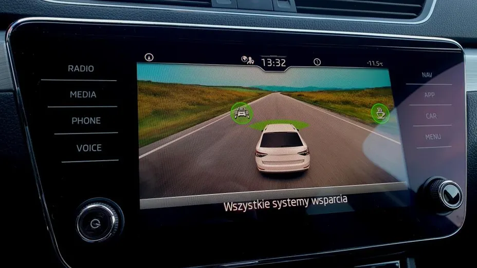 SKODA Superb Superb 2.0 TSI Ambition DSG