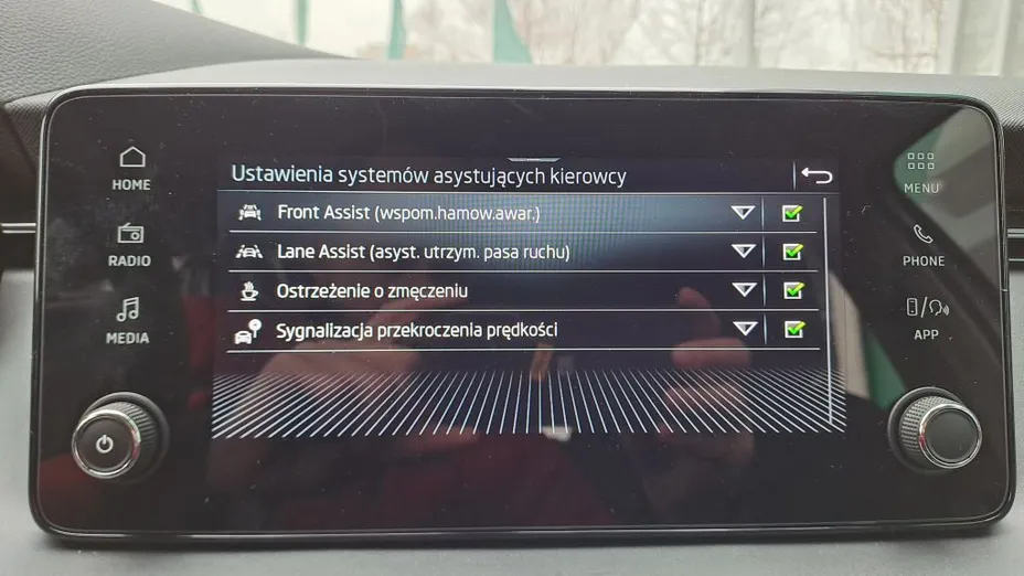 SKODA Kamiq Kamiq 1.0 TSI Essence Nowy
