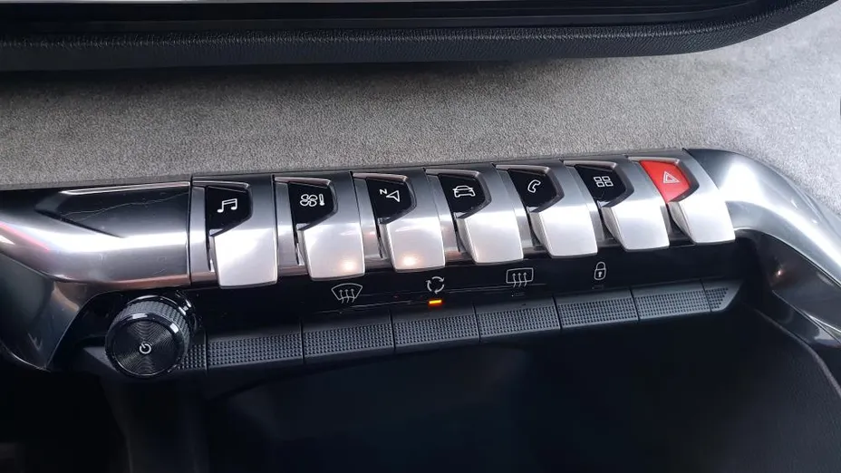 PEUGEOT 5008 5008 1.6 PureTech GT Line S&S EAT8