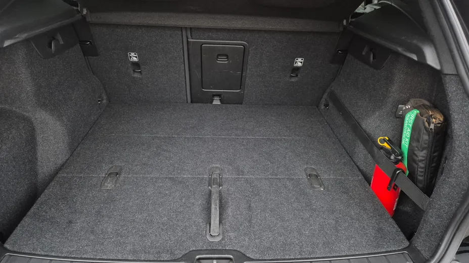 VOLVO XC40 XC40 T3 Momentum Pro aut