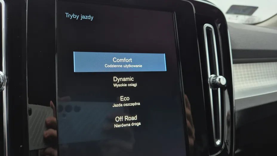 VOLVO XC40 XC40 T3 Momentum Pro aut