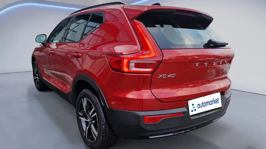 VOLVO XC40 XC40 B4 AWD Plus Dark aut