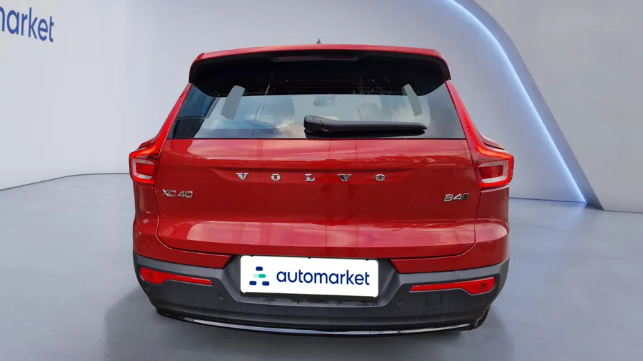 VOLVO XC40 XC40 B4 AWD Plus Dark aut