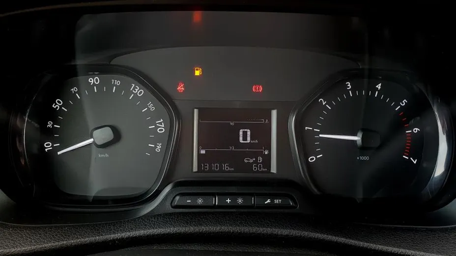 PEUGEOT Expert Expert 2.0 BlueHDi Long 2,9t Premium (bryg.)