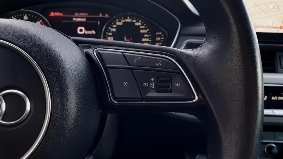 AUDI A5 A5 40 TFSI mHEV S tronic