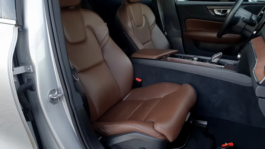 VOLVO S60 S60 B4 B Inscription aut