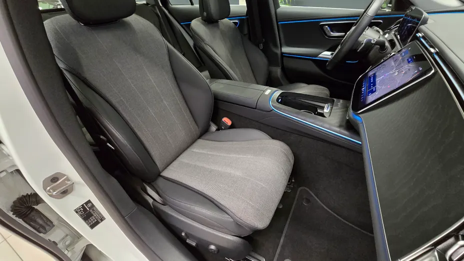 MERCEDES-BENZ E Klasa E 200 mHEV Avantgarde 9G-Tronic