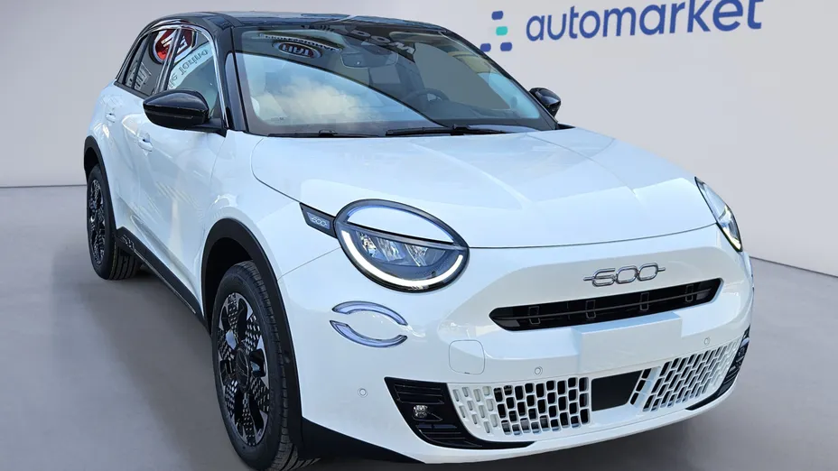FIAT 600 600 1.2 Turbo Hybrid La Prima eDCT Nowy