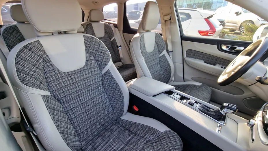 VOLVO XC60 XC60 T4 Momentum aut