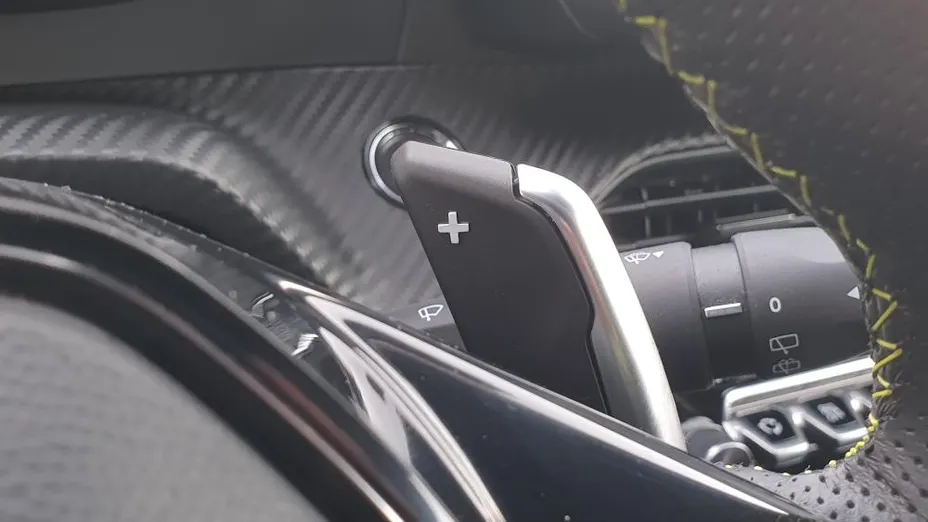 PEUGEOT 2008 2008 1.2 PureTech GT Line S&S EAT8