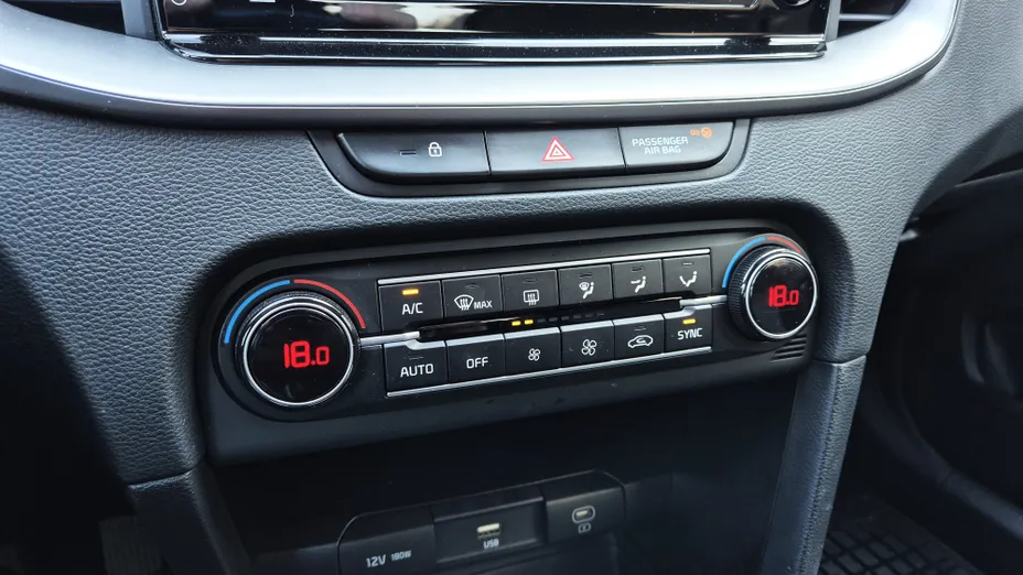 KIA Cee'd Ceed 1.5 T-GDI M