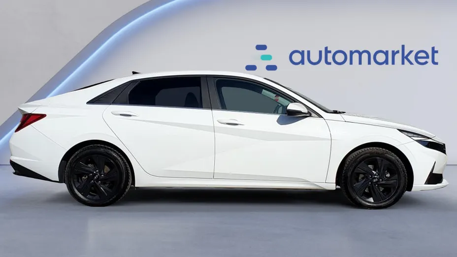 HYUNDAI Elantra Elantra 1.6 Comfort